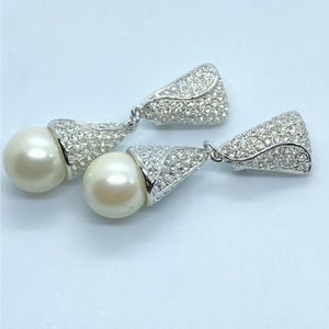 Vintage PCI Rare Silver Tone Large Crystal Encrusted Pearl Dangle Clip E…